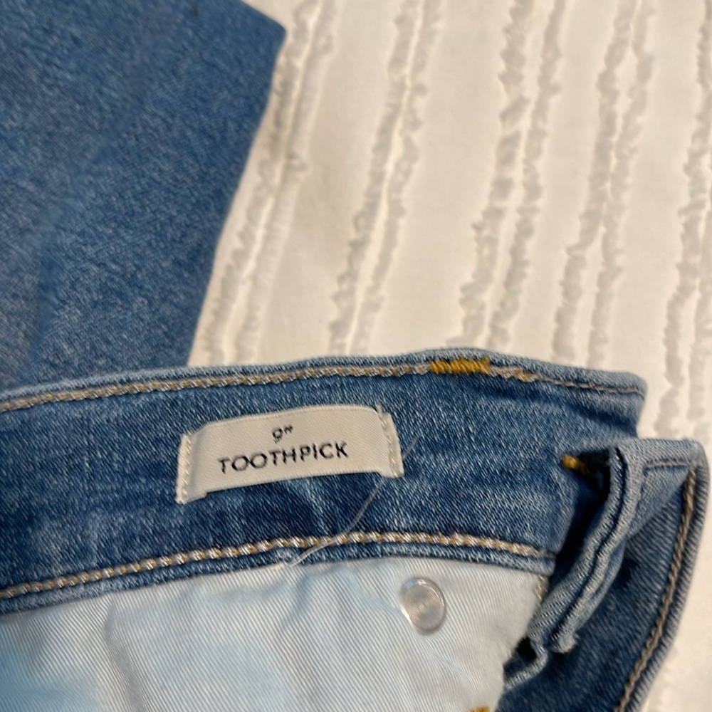 NWOT J. crew 9” Toothpick Denim- size 2 (25) - Picture 8 of 9